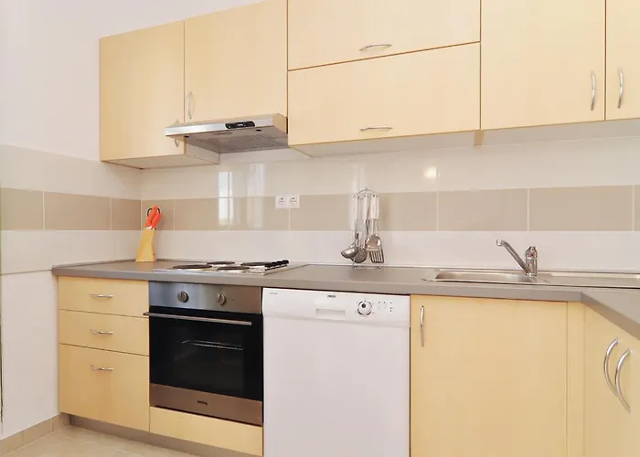 Lovely In With Wifi Apartman Nin